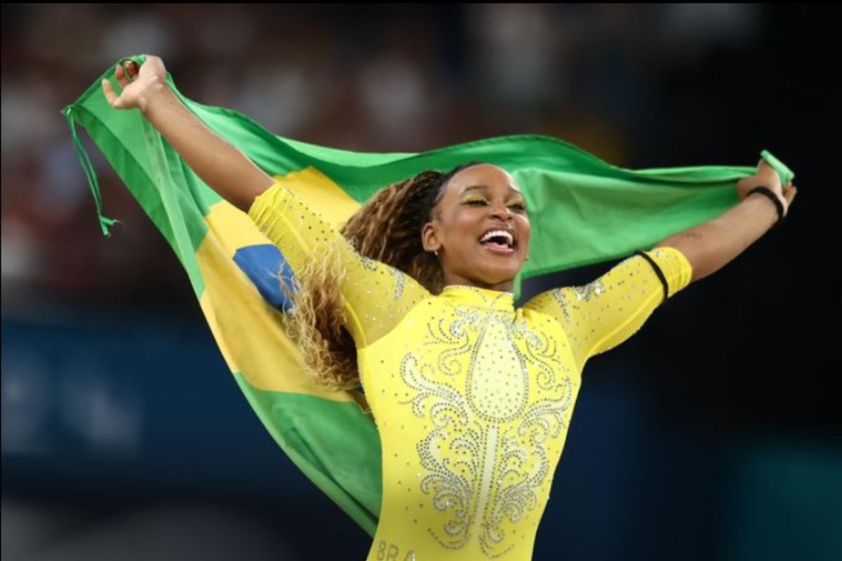 Rebeca se torna a maior medalhista olímpica entre as mulheres do Brasil
