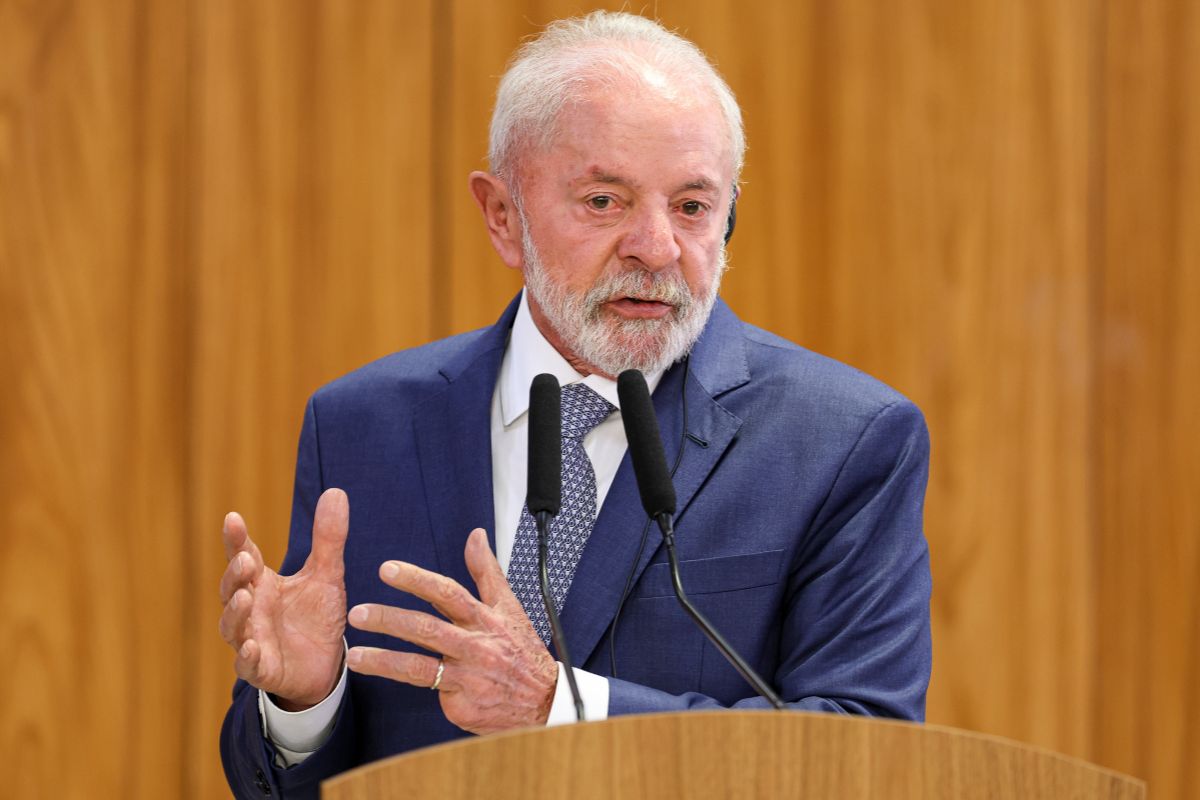 Lula sanciona leis que fortalecem defesa de mulheres contra violência moderna