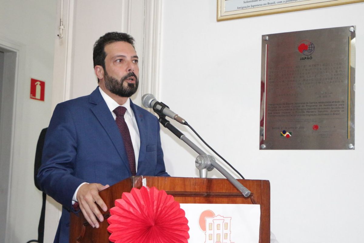 Robson Tuma negocia legenda para concorrer ao Senado e quer reeditar tradição política da família
