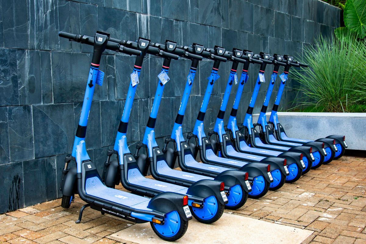 Patinetes elétricos crescem e marcam presença em São Paulo